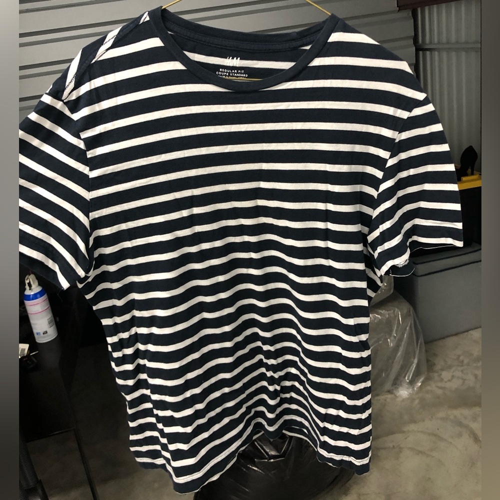 Men’s H&M Black & White Striped T-Shirt